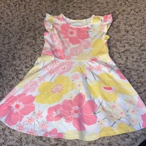 Floral dress with ruffle sleeves